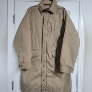 Vintage L.L. Bean Parka Men's Beige Wool Lined Barn Coat Size Medium.